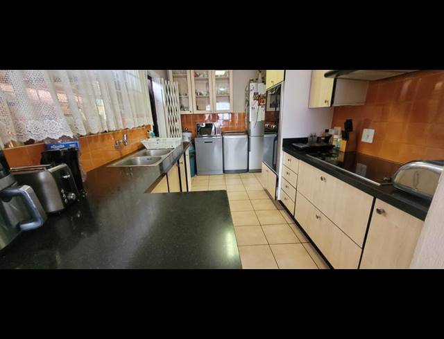 3 BEDROOM HOUSE FOR SALE IN GLENVISTA